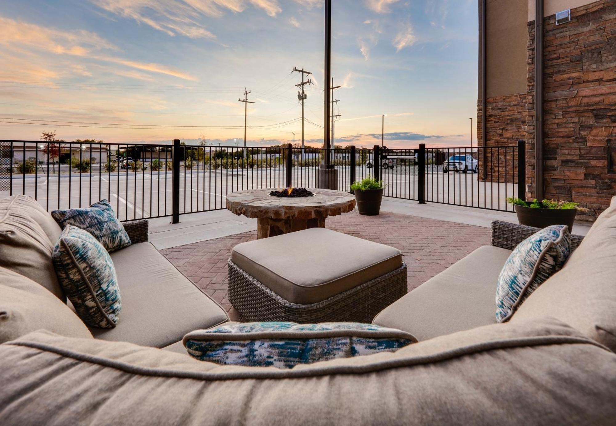 Staybridge Suites San Antonio - Schertz By Ihg Buitenkant foto